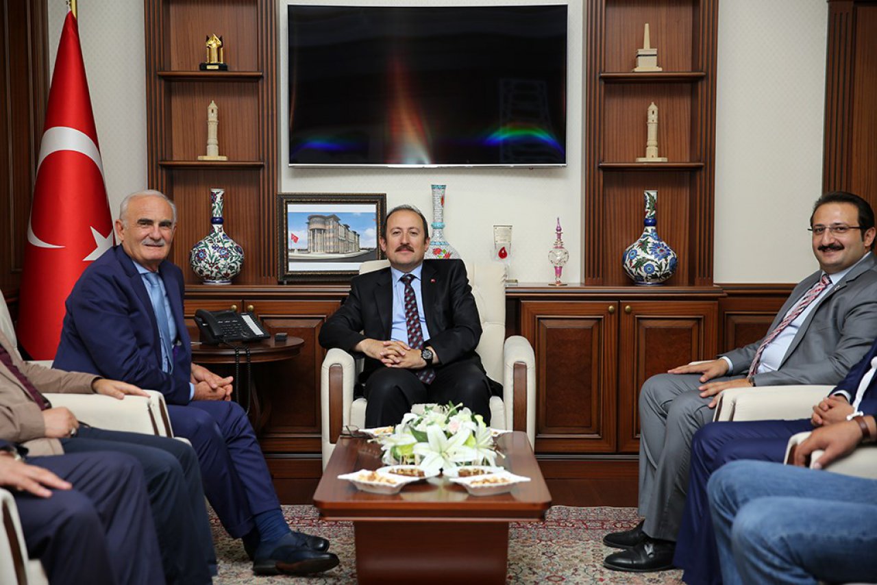 Samsun Milletvekili Yusuf Ziya Yılmaz, Vali Ali Hamza Pehlivan'ı Ziyaret Etti